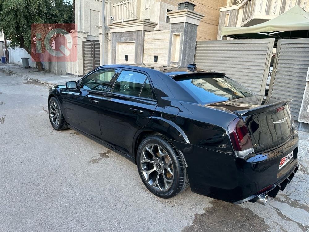 كرايسلر 300